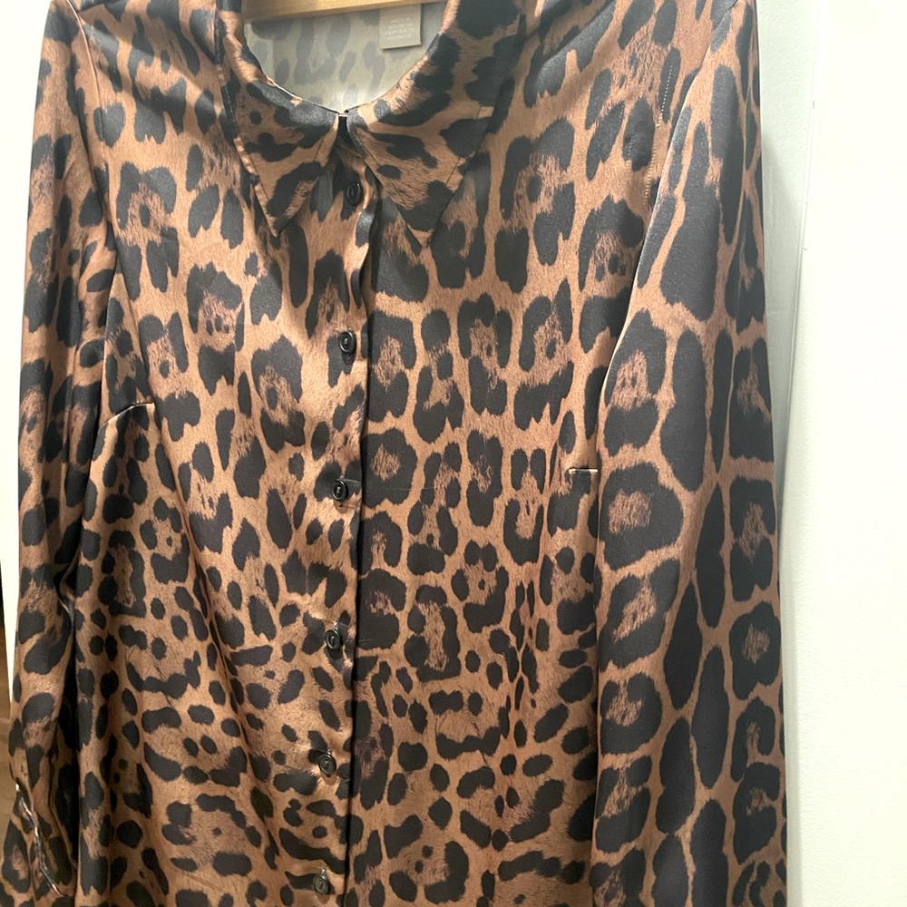 H&M Buttoned Leopard print Blouse Brown and Black Peter Pan Collar